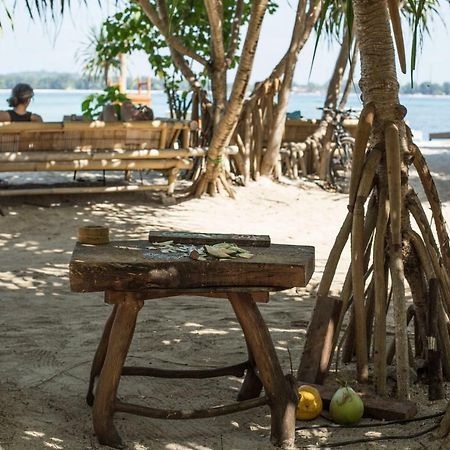 Island View Bar & Bungalow Νησιά Γκίλι Εξωτερικό φωτογραφία