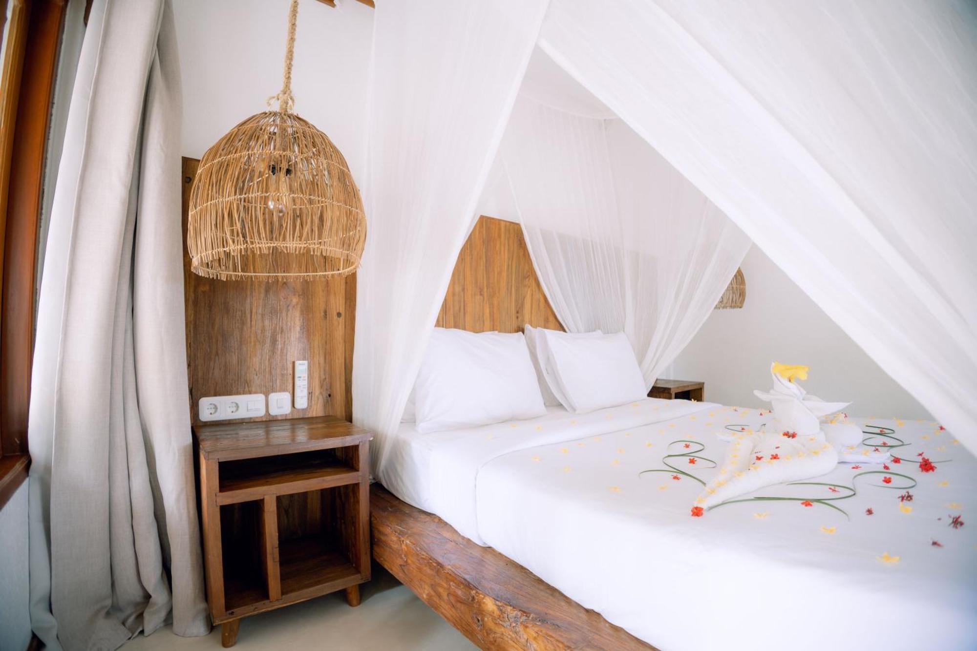 Island View Bar & Bungalow Νησιά Γκίλι Εξωτερικό φωτογραφία