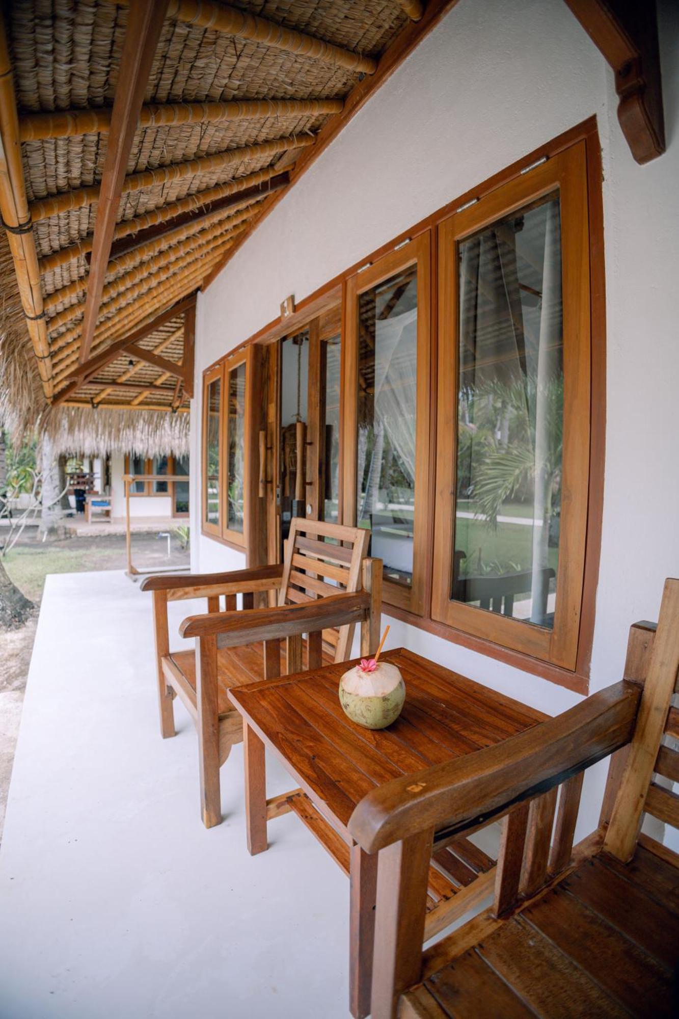Island View Bar & Bungalow Νησιά Γκίλι Εξωτερικό φωτογραφία